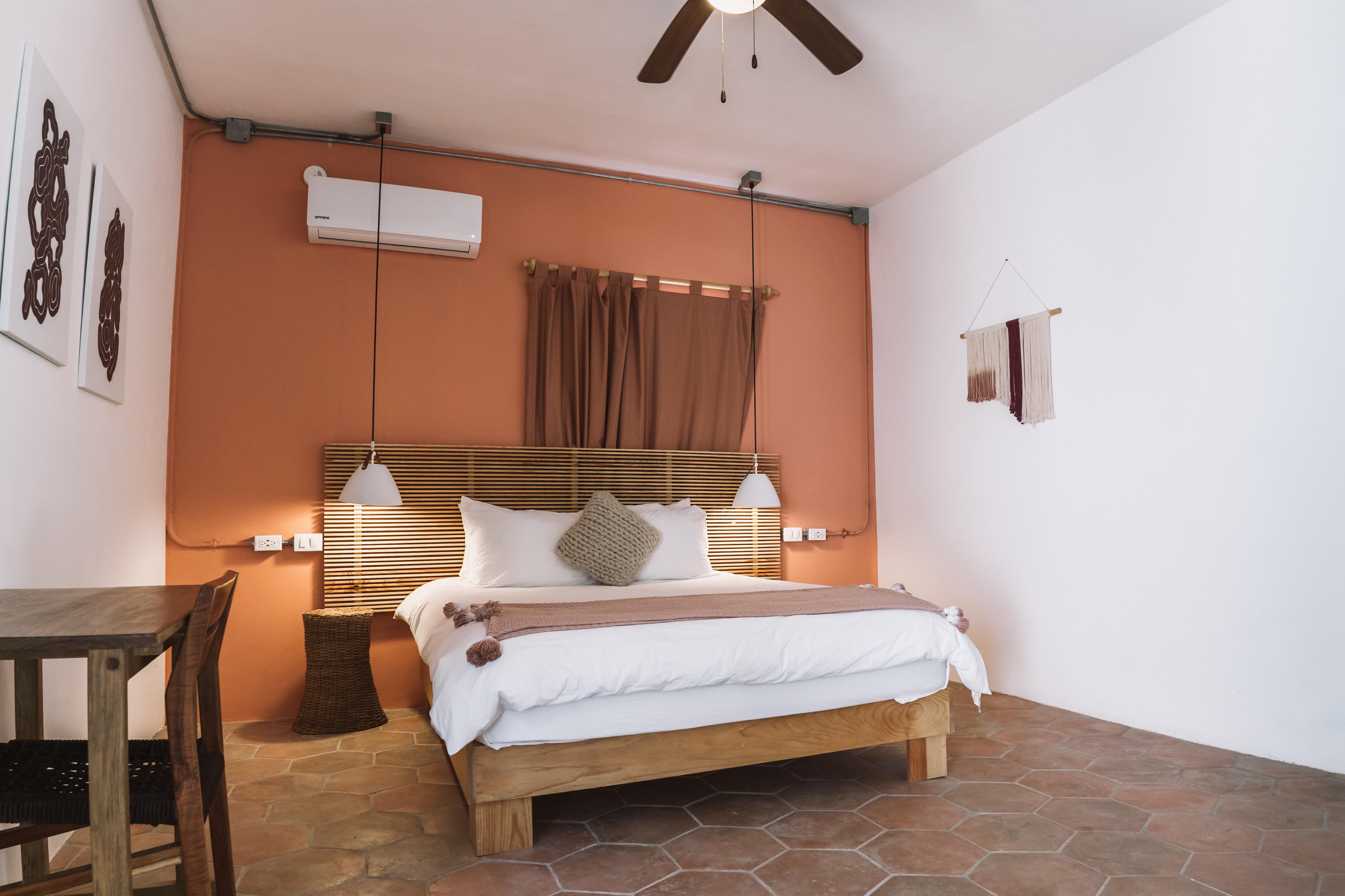 Selina Hotel 3*